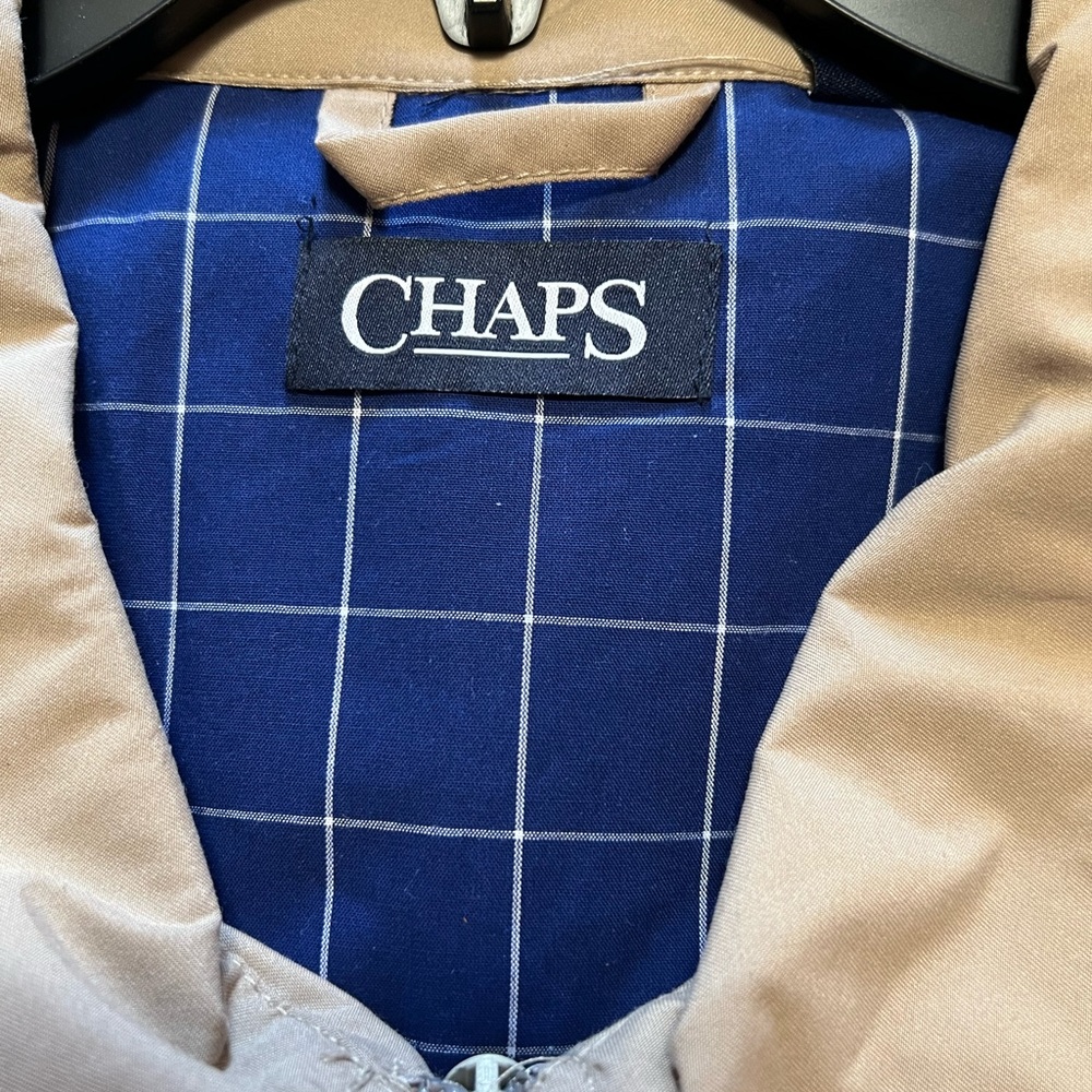 Men’s lightweight jacket size 3XLT Faux pockets.